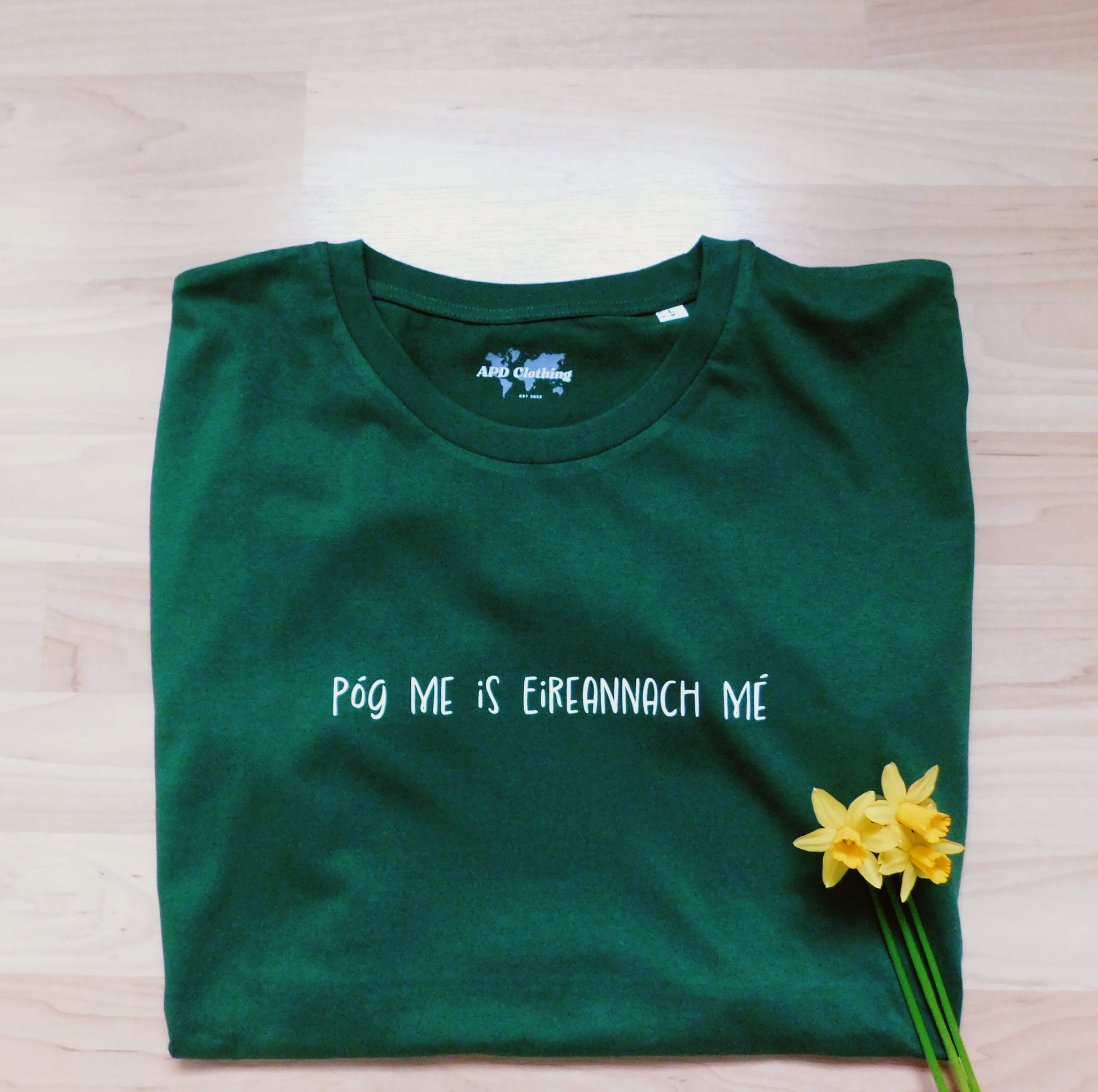 Kiss me I'm Irish // Unisex Organic T-Shirt